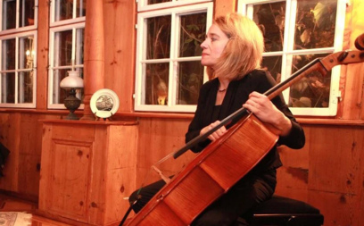 Vera Bauer (music & poetry)
